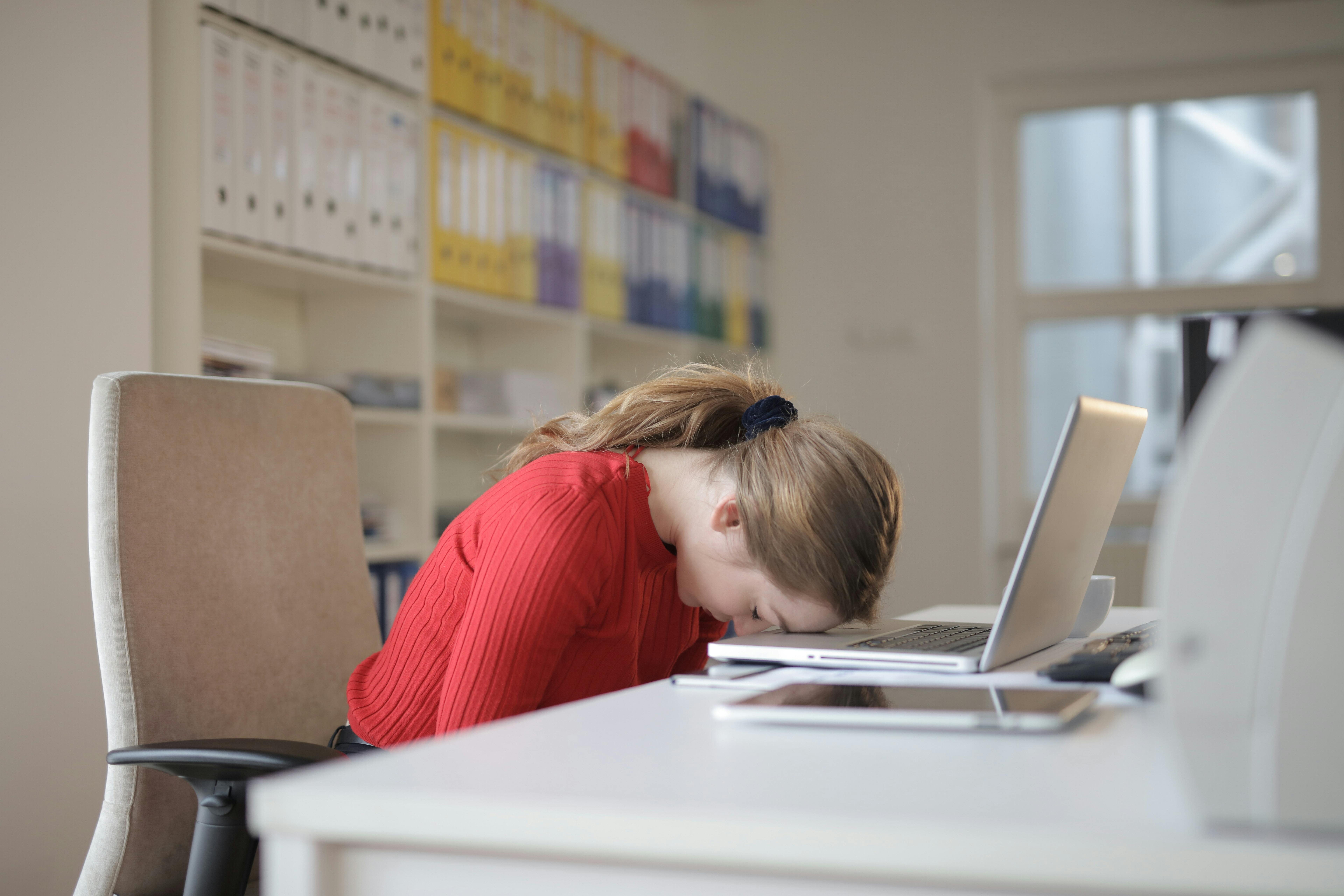 Feeling tired affects your workplace efficiency